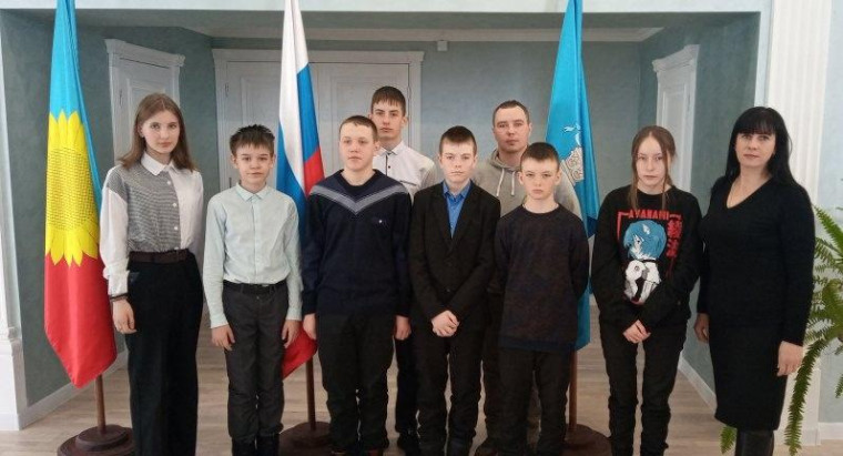 Школы Кузоватовского района встретились с руководителем поискового отряда &quot;Авангард&quot;.