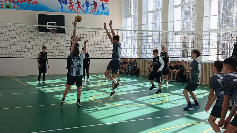 Волейбол среди юношей Кузоватовского района.