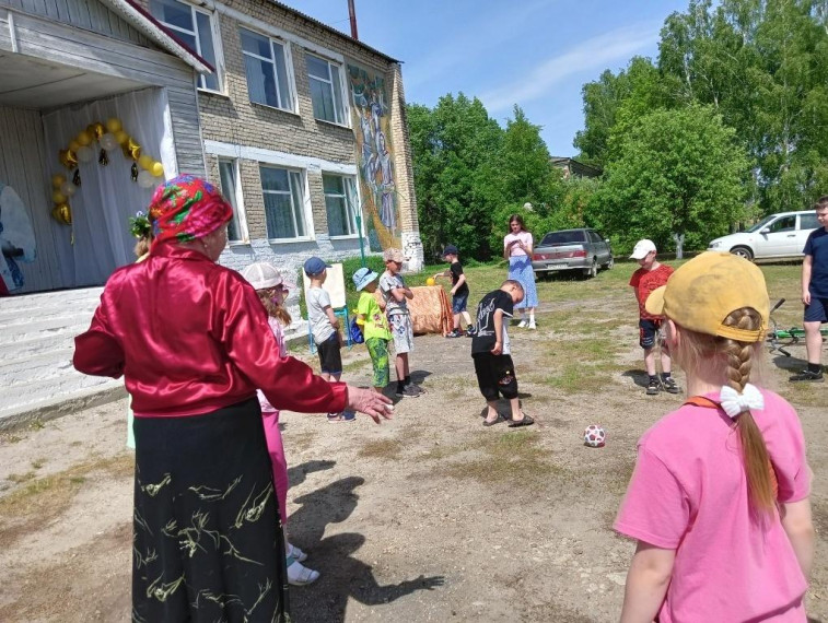 1 июня в селе Кивать состоялся праздник детства «Сегодня на планете – правят дети»..