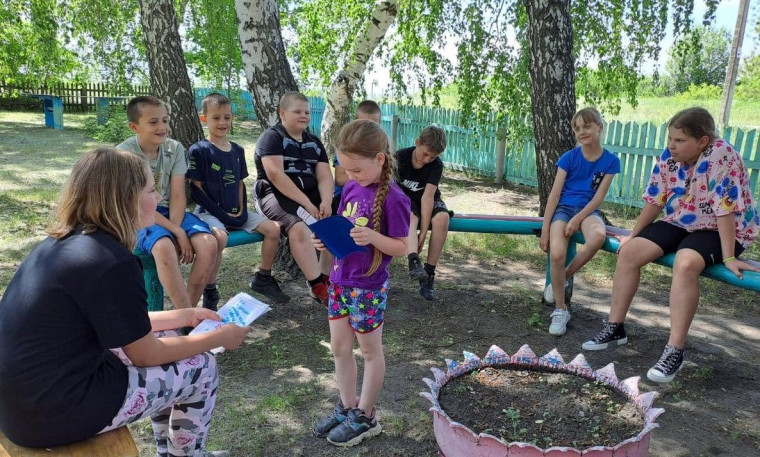 В Кузоватовском районе открылась первая смена в пришкольных лагерях.