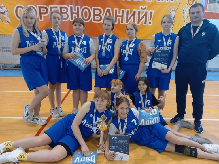 В р.п.Новоспасское состоялся зональный финал Чемпионата по баскетболу..