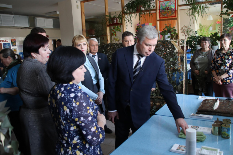 Губернатор региона побывал в Центре социального обслуживания «Парус надежды» р.п.Кузоватово.